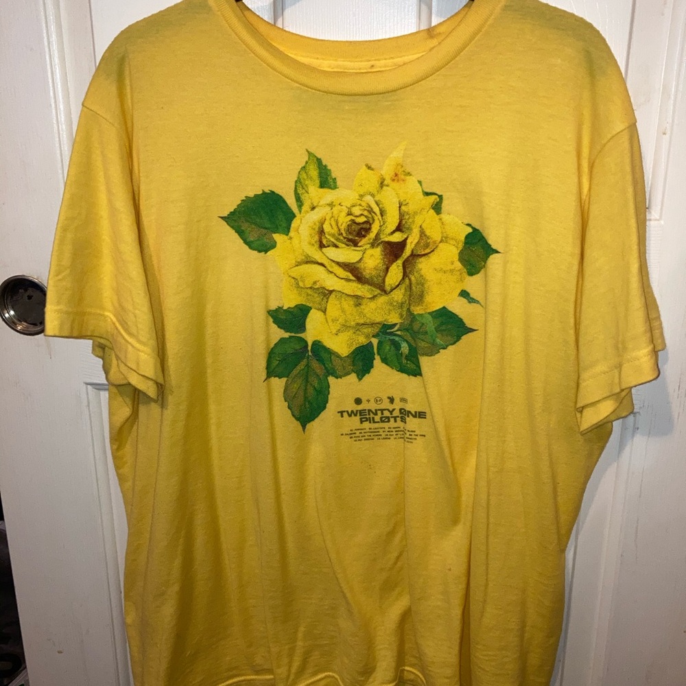 Twenty one pilots T-shirt